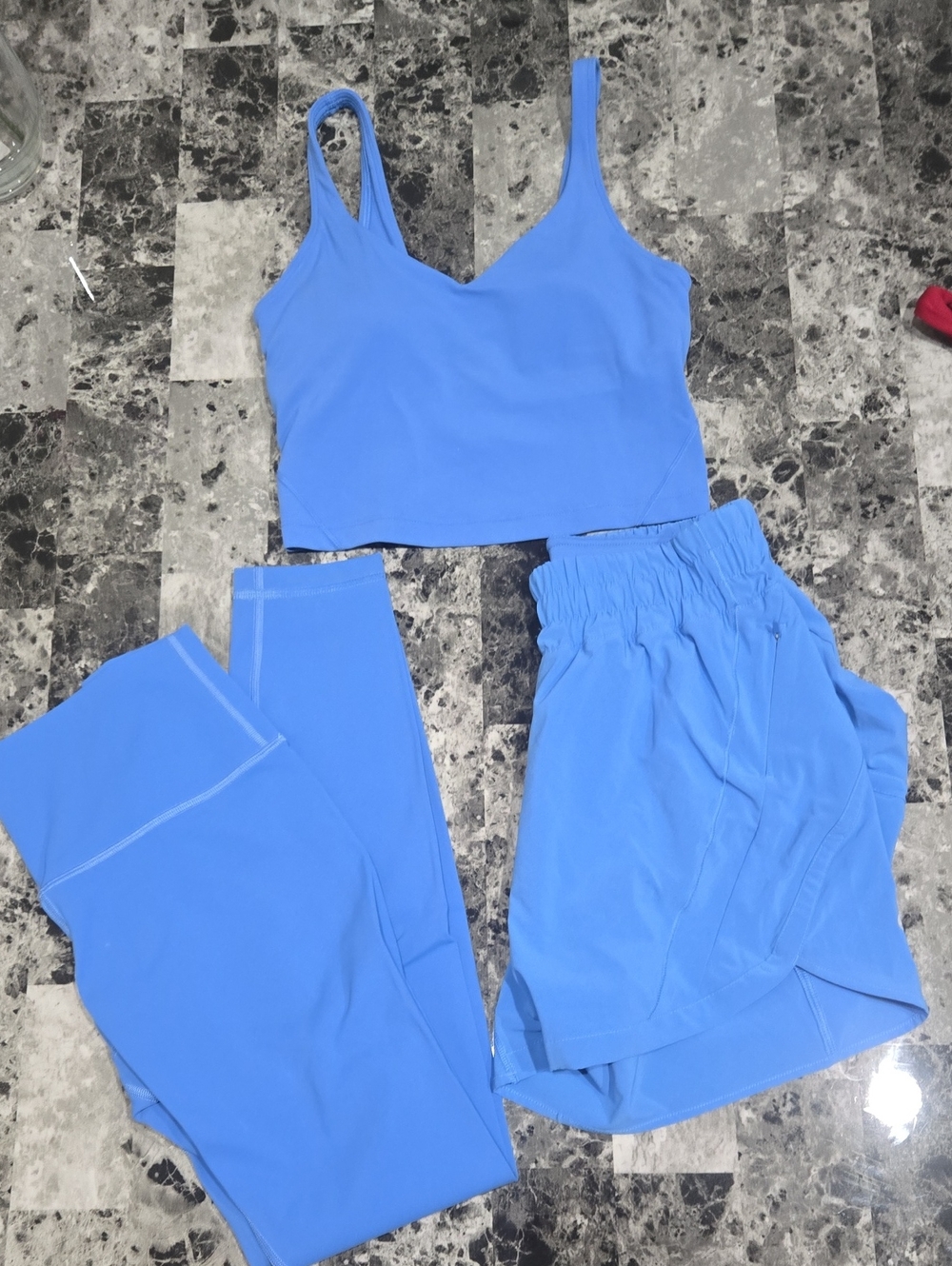 LULULEMON SET (SIZES 4&6)